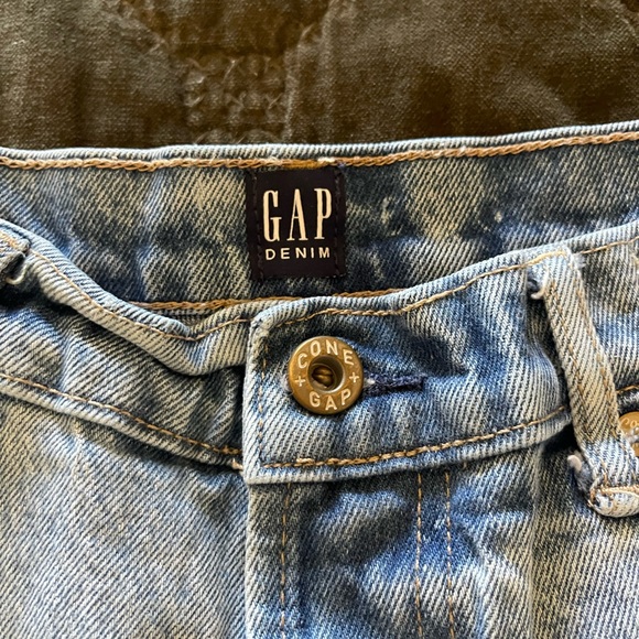 Gap Blue Jeans - Picture 2 of 4